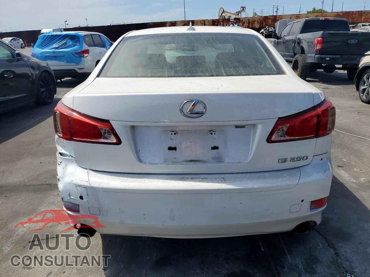 LEXUS IS 2012 - JTHBF5C27C5168211