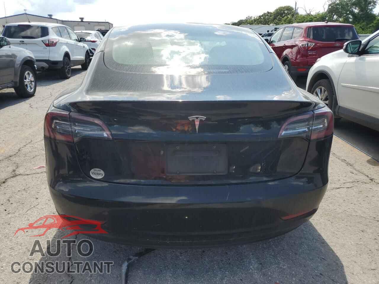 TESLA MODEL 3 2021 - 5YJ3E1EA9MF095140