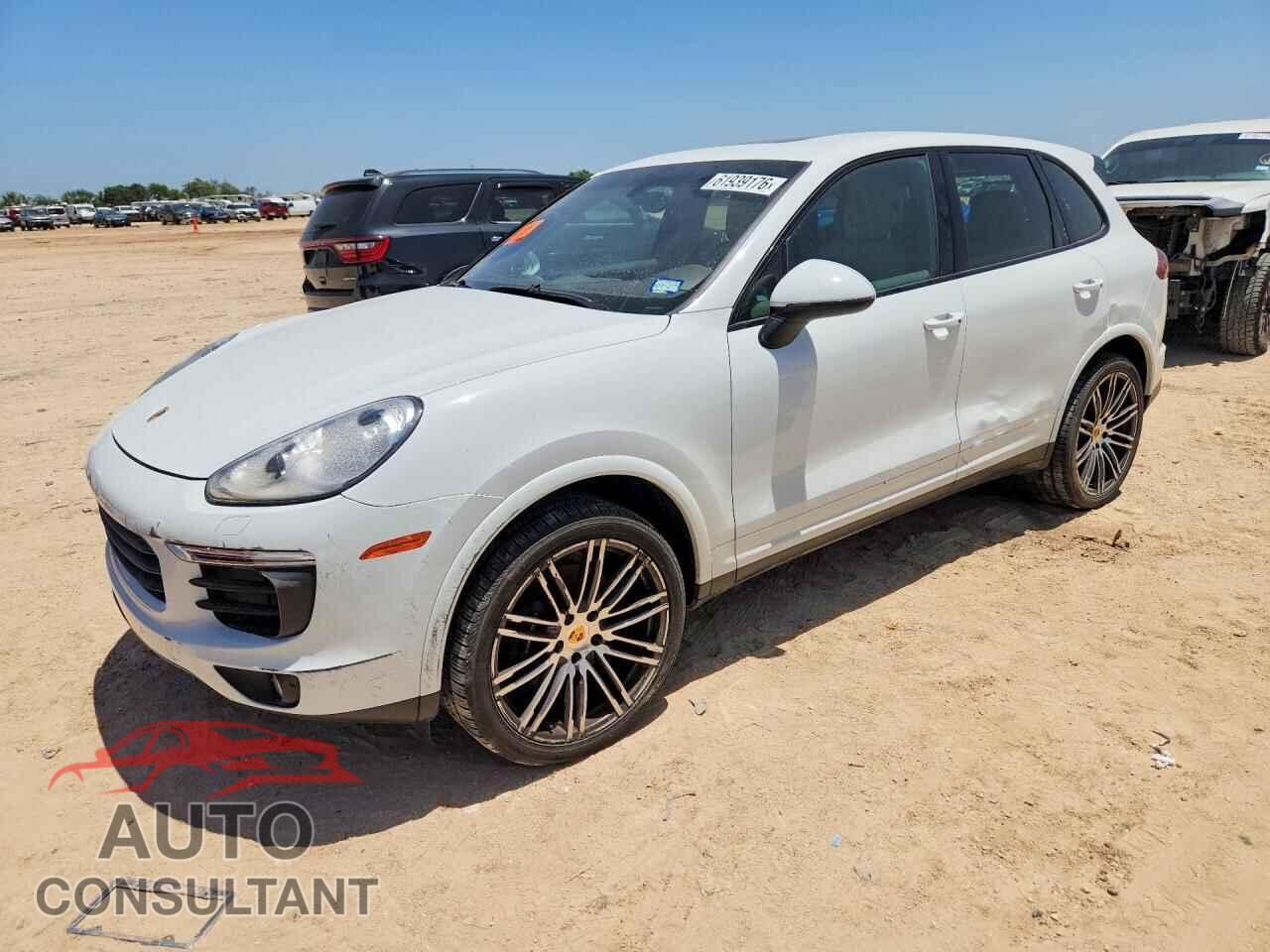 PORSCHE CAYENNE 2017 - WP1AA2A23HKA82320