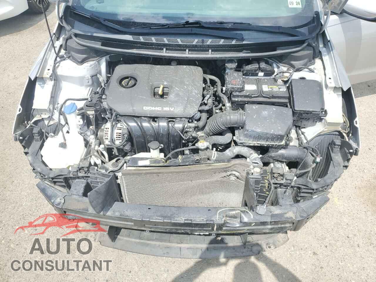 KIA FORTE 2017 - 3KPFK4A76HE042277
