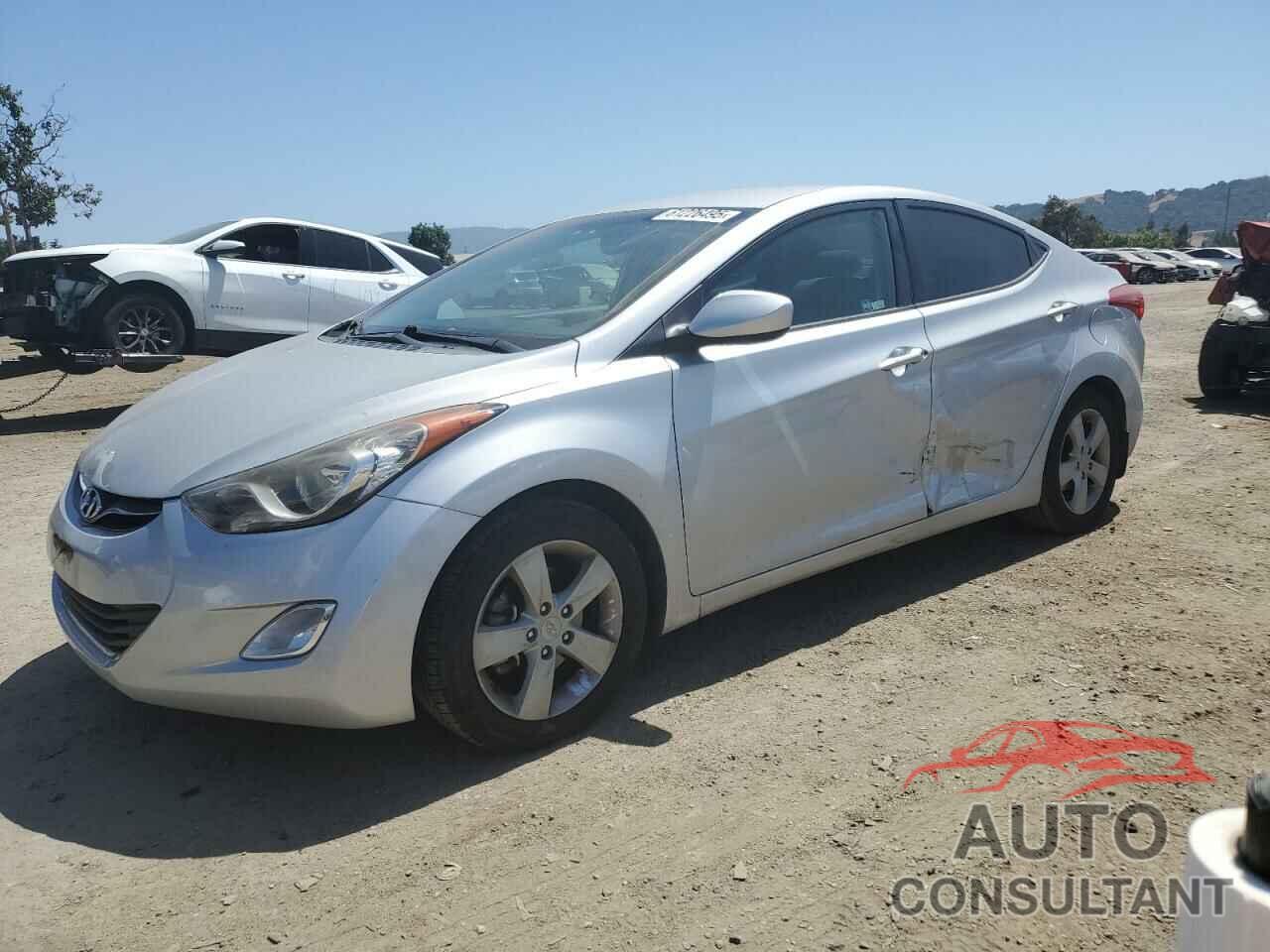 HYUNDAI ELANTRA 2013 - KMHDH4AE4DU604091