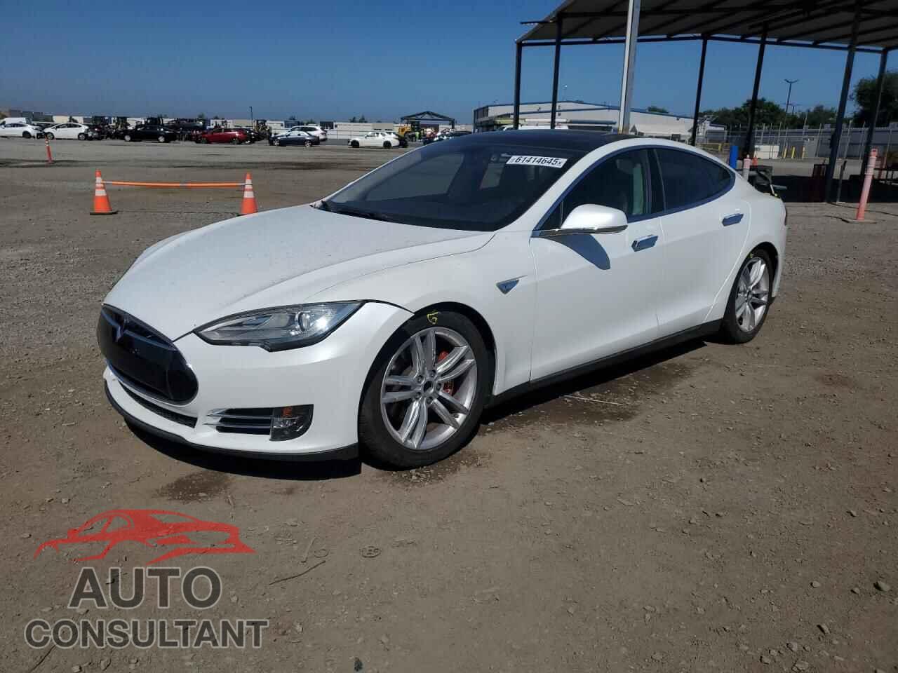 TESLA MODEL S 2012 - 5YJSA1DP0CFP01811