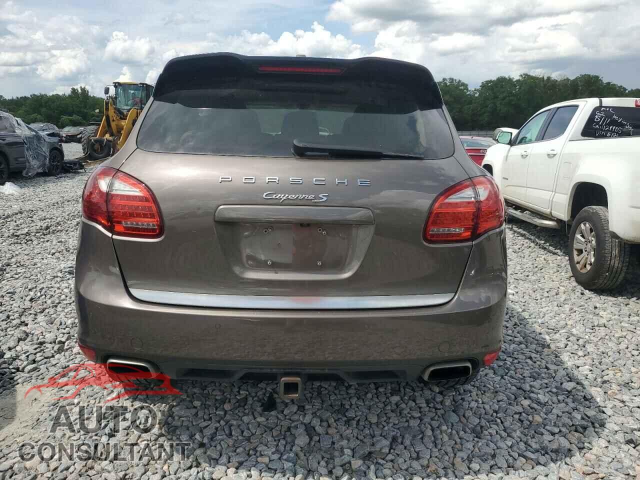 PORSCHE CAYENNE 2014 - WP1AE2A29ELA51406
