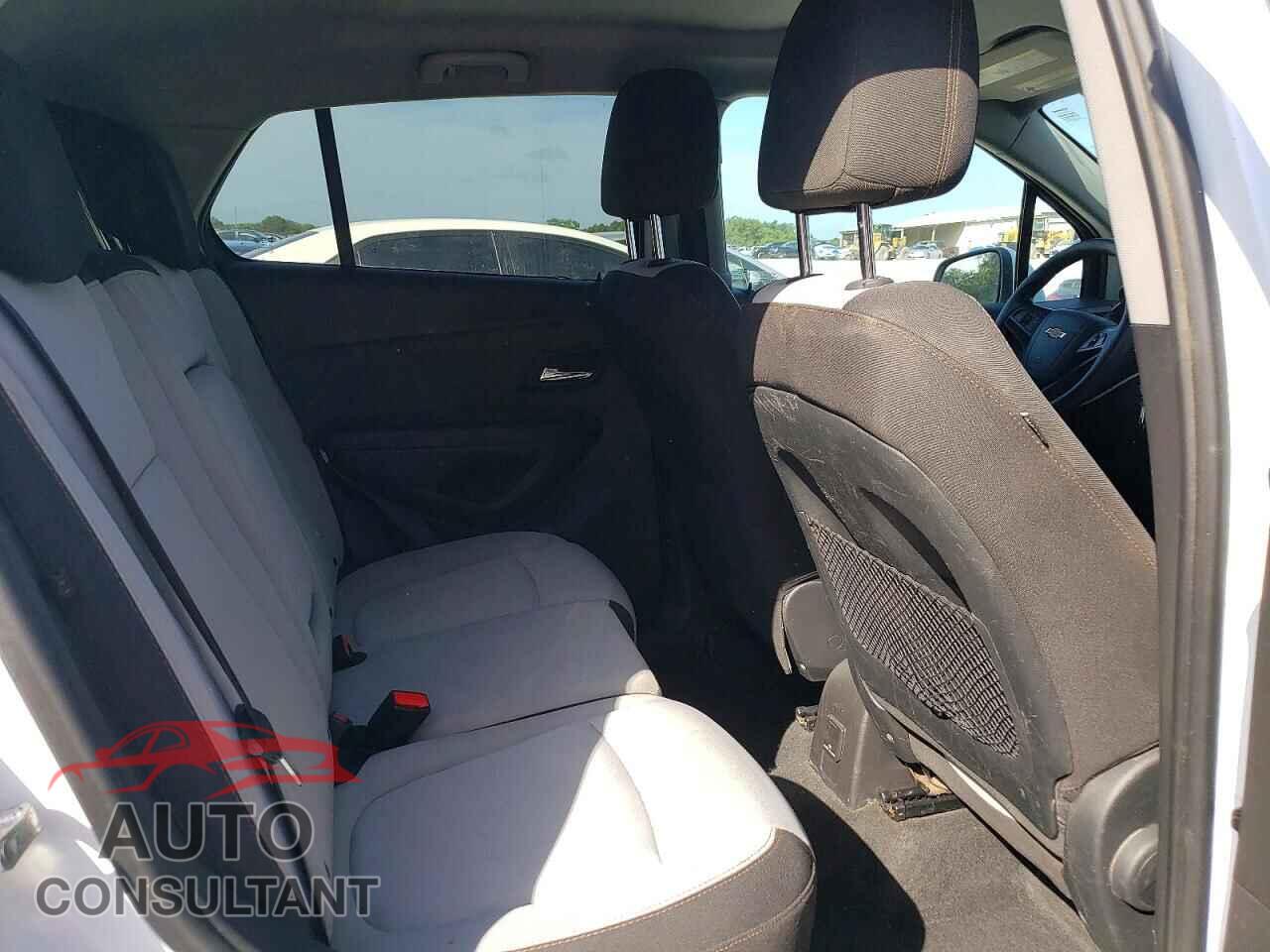 CHEVROLET TRAX 2017 - 3GNCJPSB3HL145296