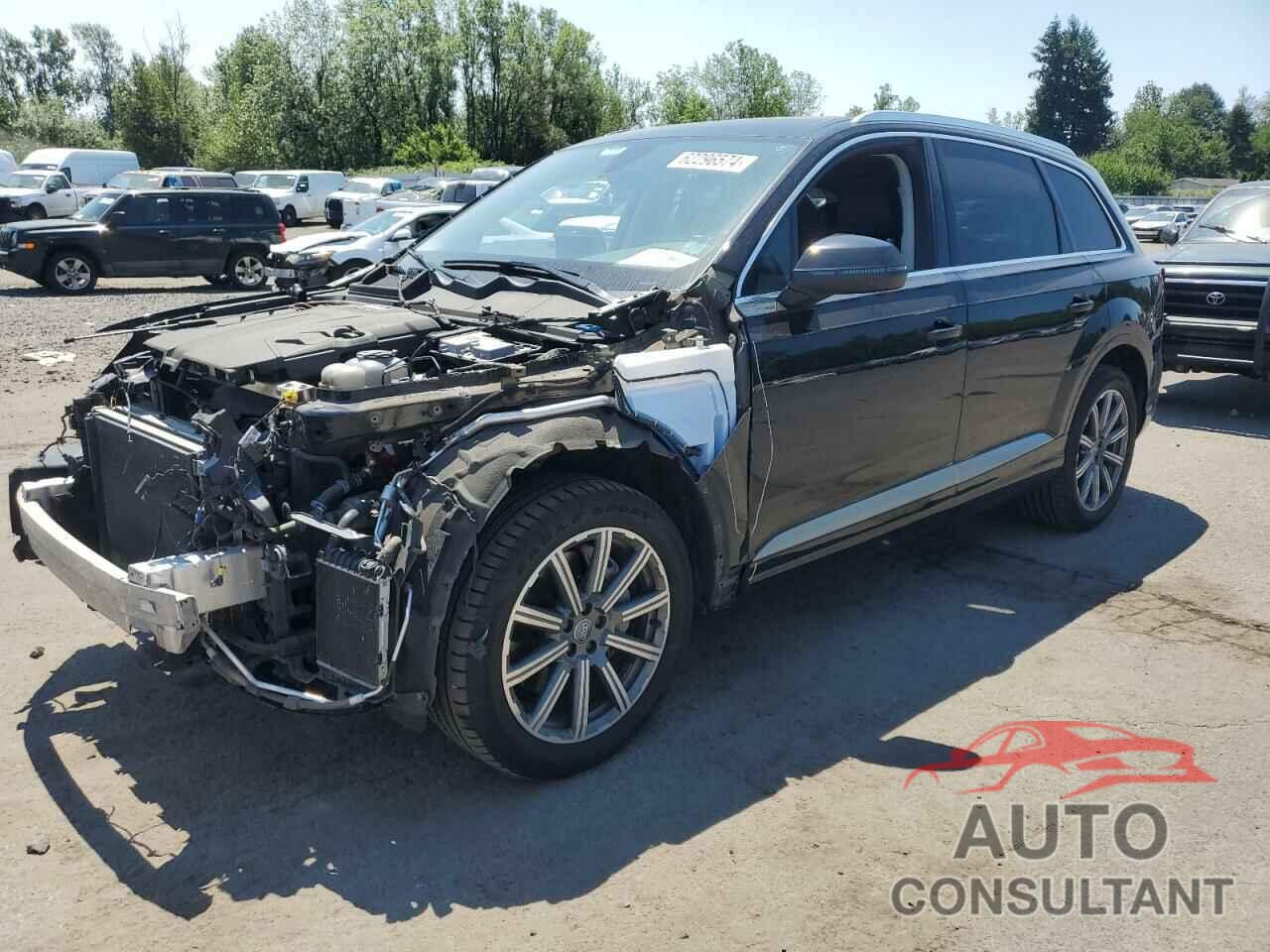 AUDI Q7 2018 - WA1LAAF71JD010156