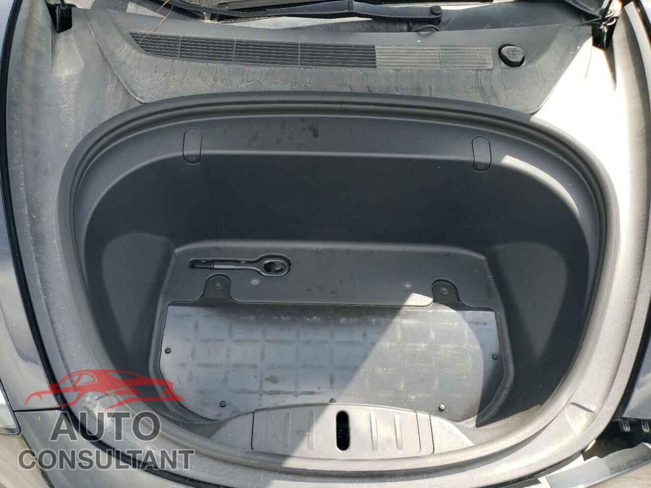 TESLA MODEL 3 2019 - 5YJ3E1EA8KF297660