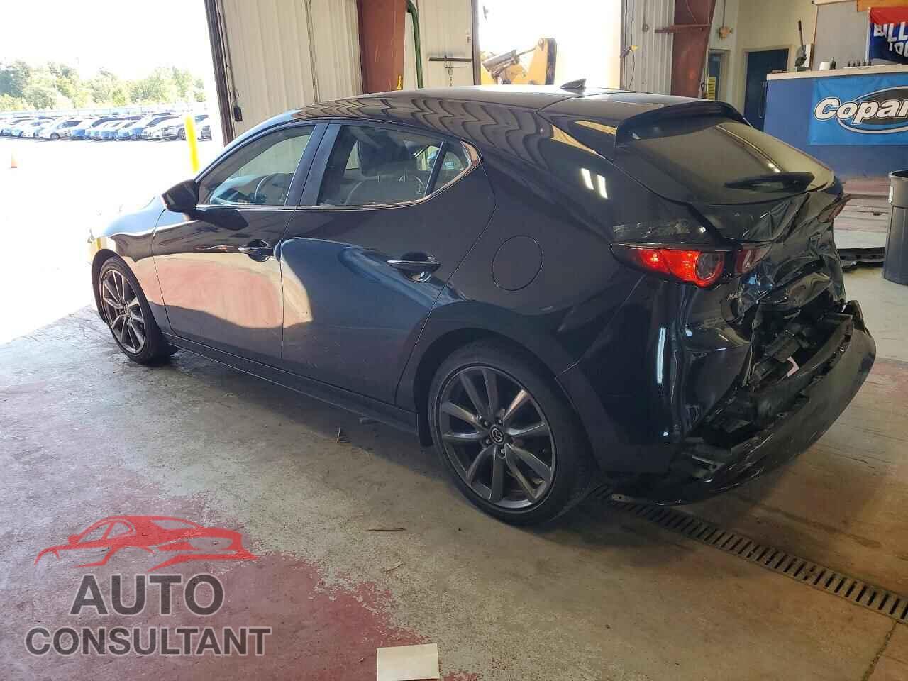 MAZDA 3 2019 - JM1BPBMM5K1140944