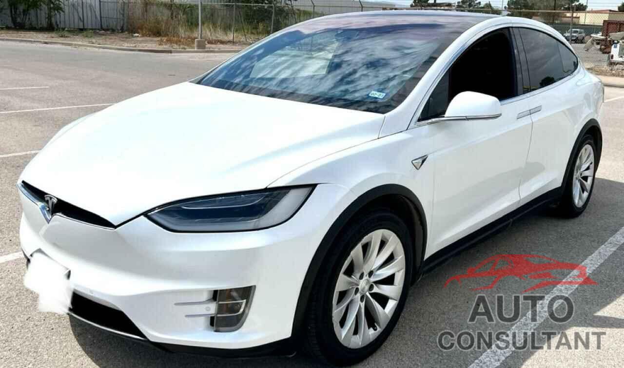 TESLA MODEL X 2017 - 5YJXCBE26HF072765