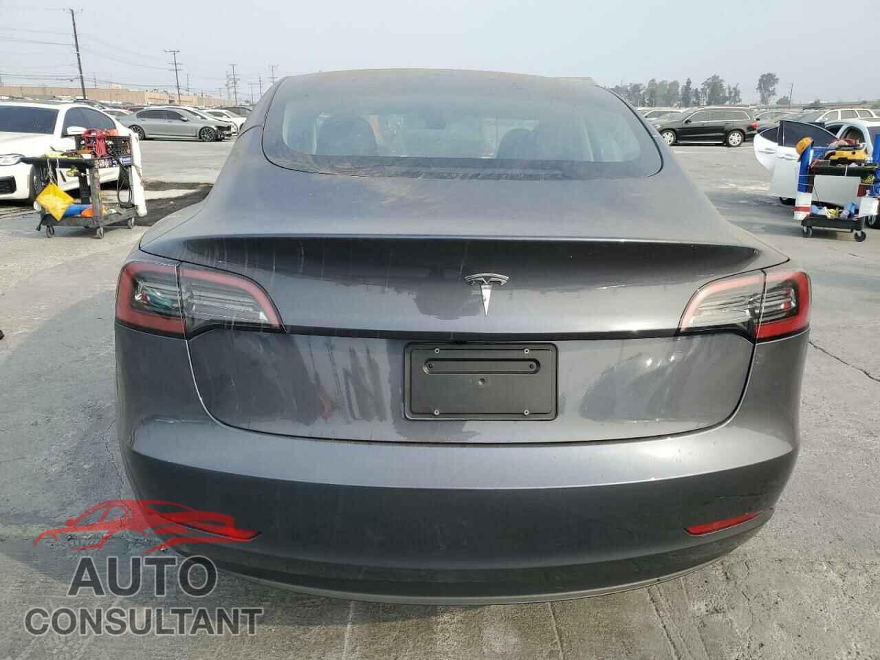 TESLA MODEL 3 2023 - 5YJ3E1EA0PF645698
