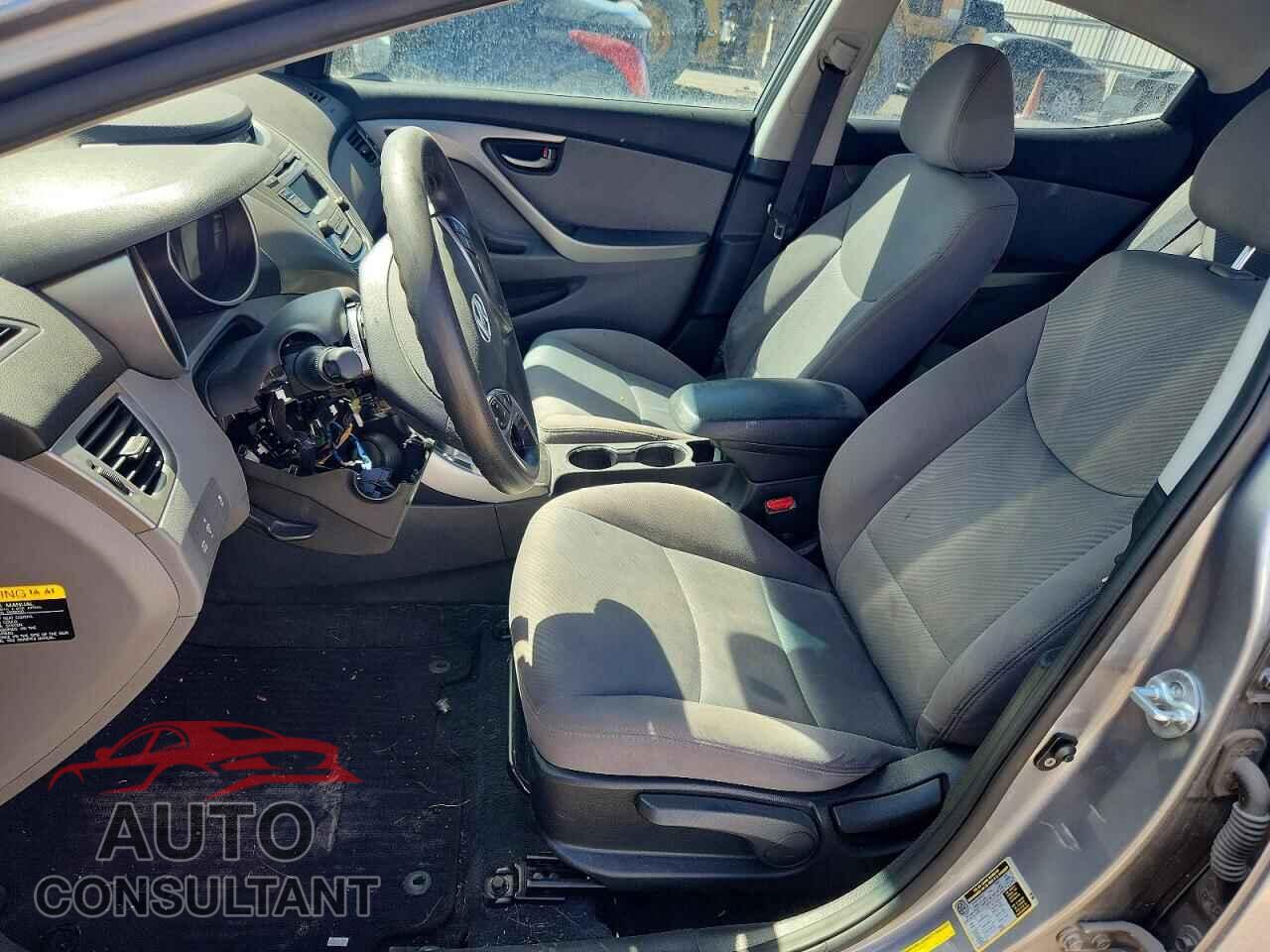 HYUNDAI ELANTRA 2013 - KMHDH4AEXDU940361