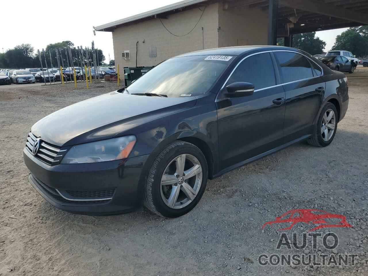 VOLKSWAGEN PASSAT 2012 - 1VWBH7A37CC075779