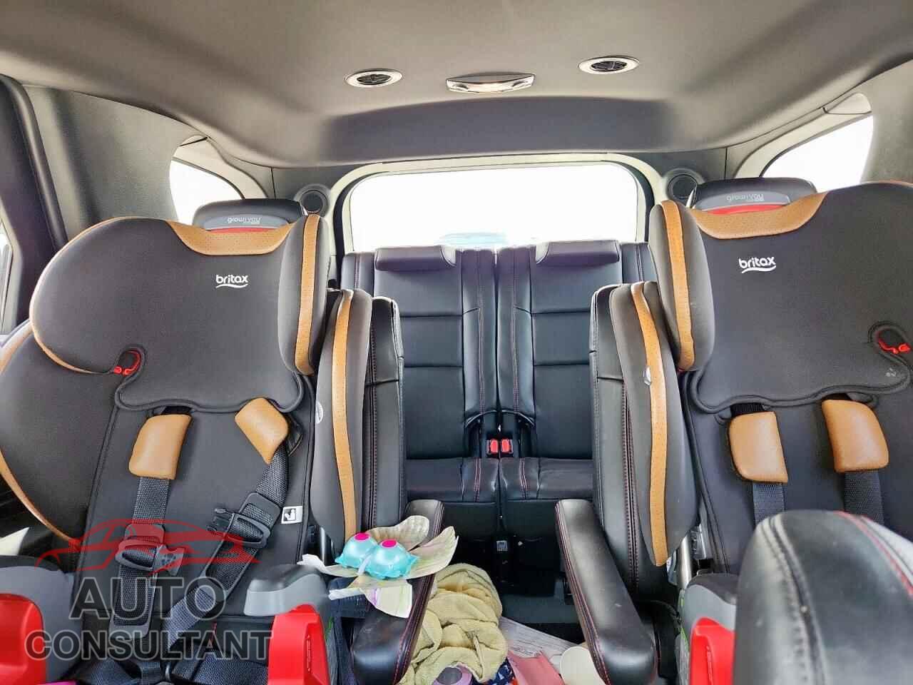 DODGE DURANGO 2023 - 1C4SDHCT7PC668212