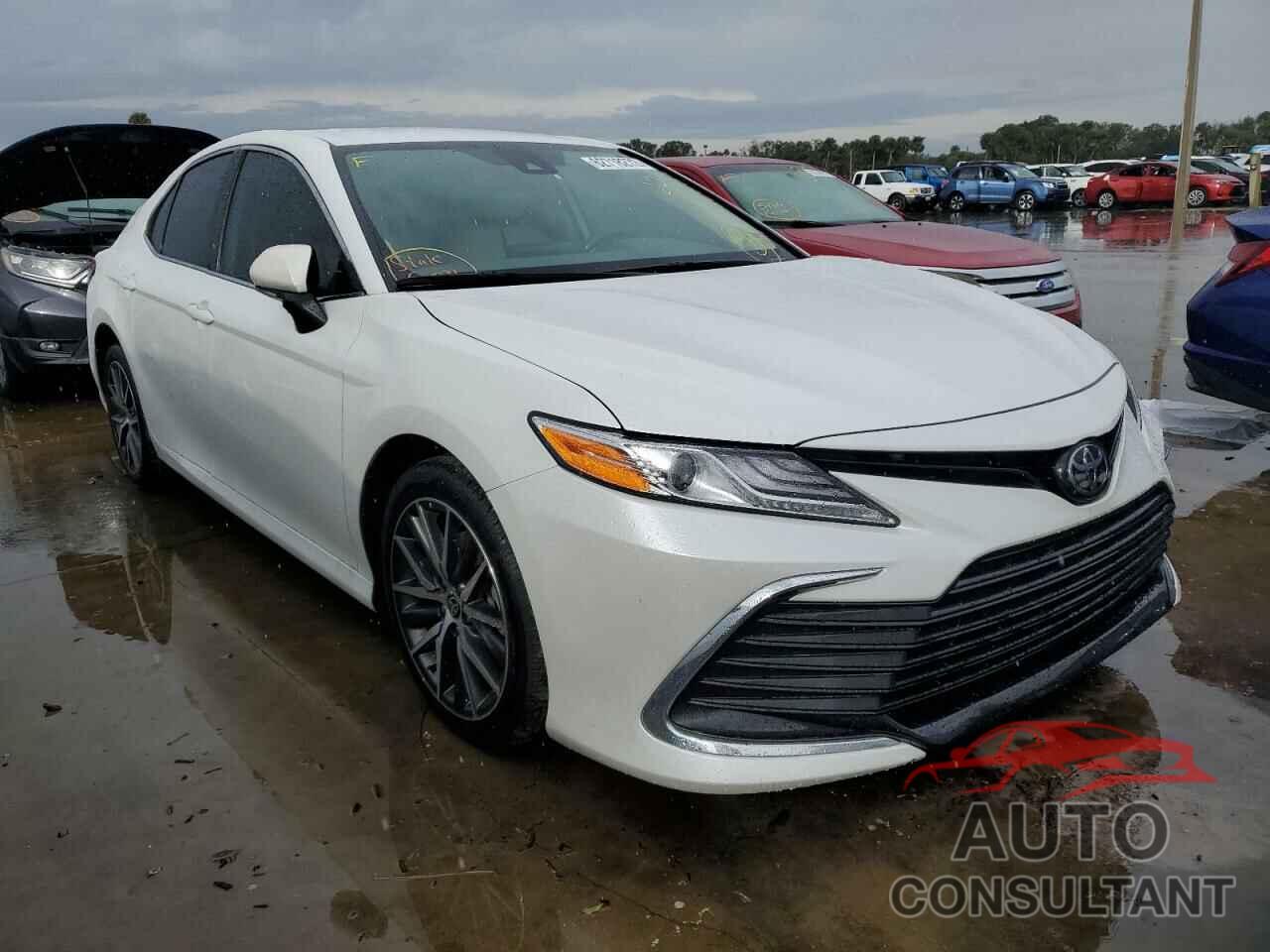TOYOTA CAMRY 2021 - 4T1F11AK5MU579638