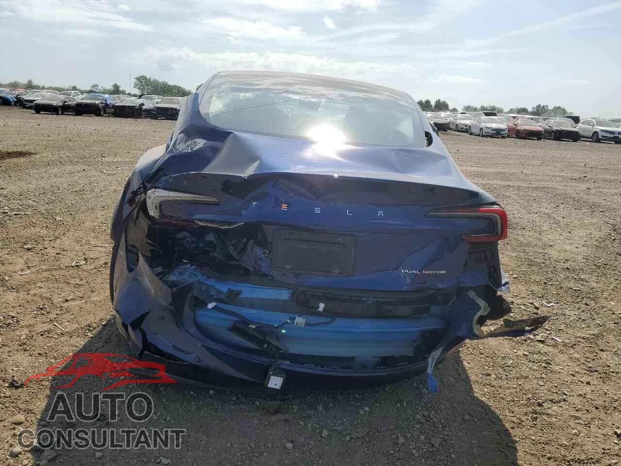 TESLA MODEL 3 2024 - 5YJ3E1EB2RF788275