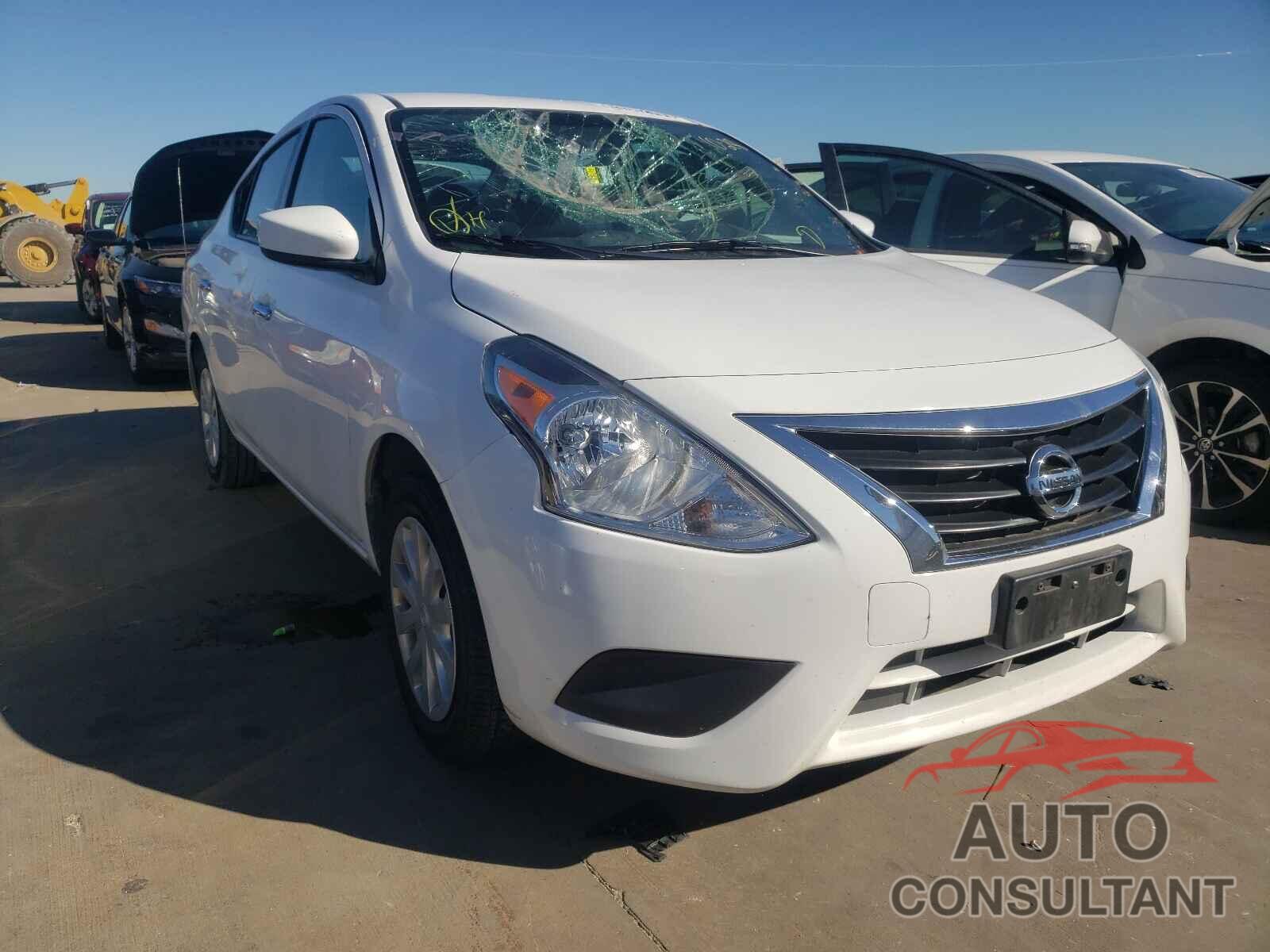 NISSAN VERSA 2019 - 3N1CN7AP1KL857049