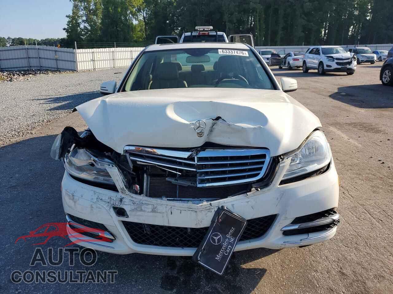 MERCEDES-BENZ C-CLASS 2012 - WDDGF8BB7CA649065