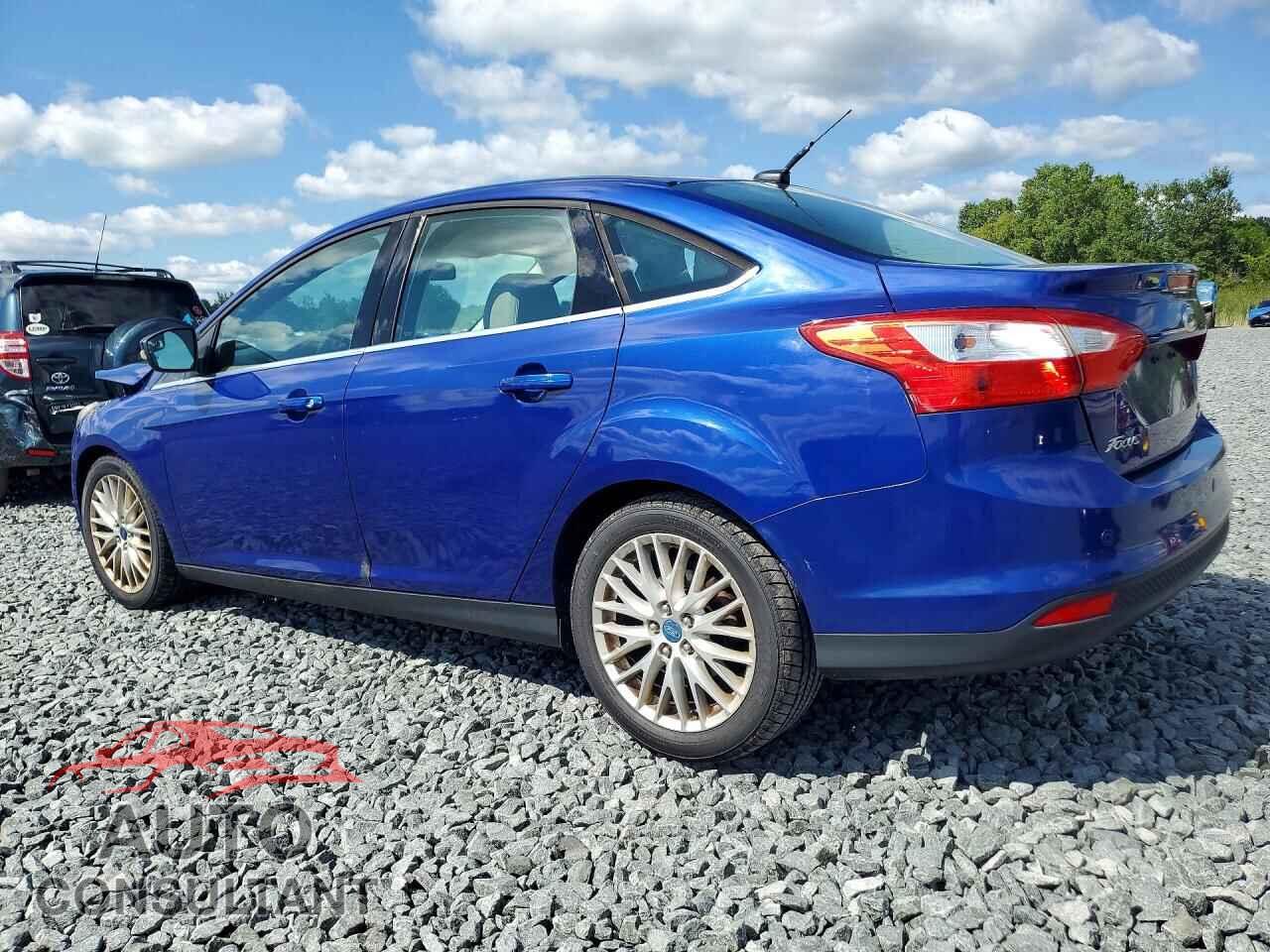 FORD FOCUS 2012 - 1FAHP3H28CL464121