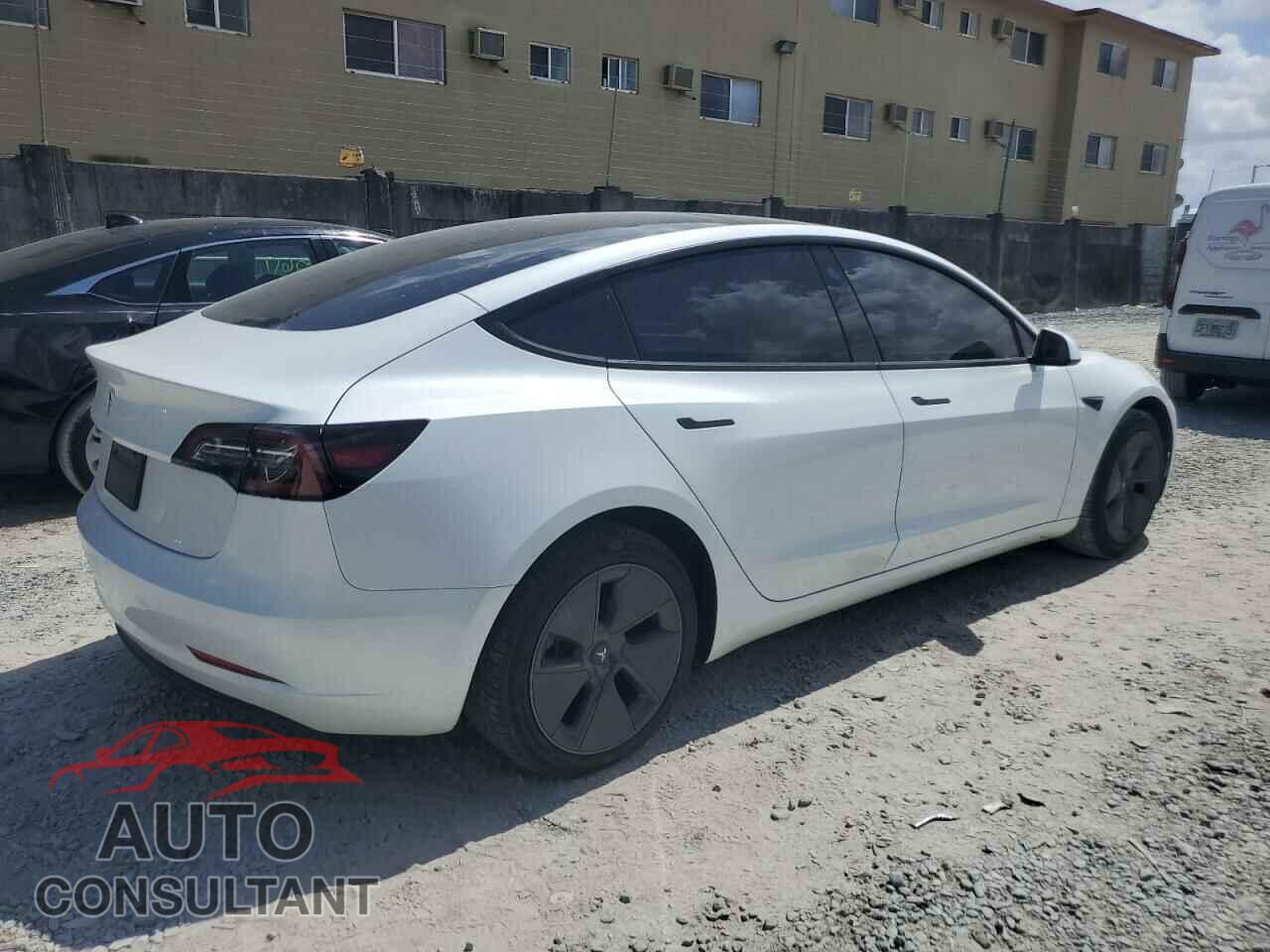 TESLA MODEL 3 2023 - 5YJ3E1EA5PF453094