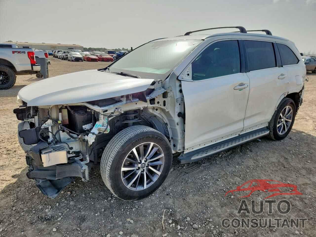 TOYOTA HIGHLANDER 2019 - 5TDKZRFH6KS559584