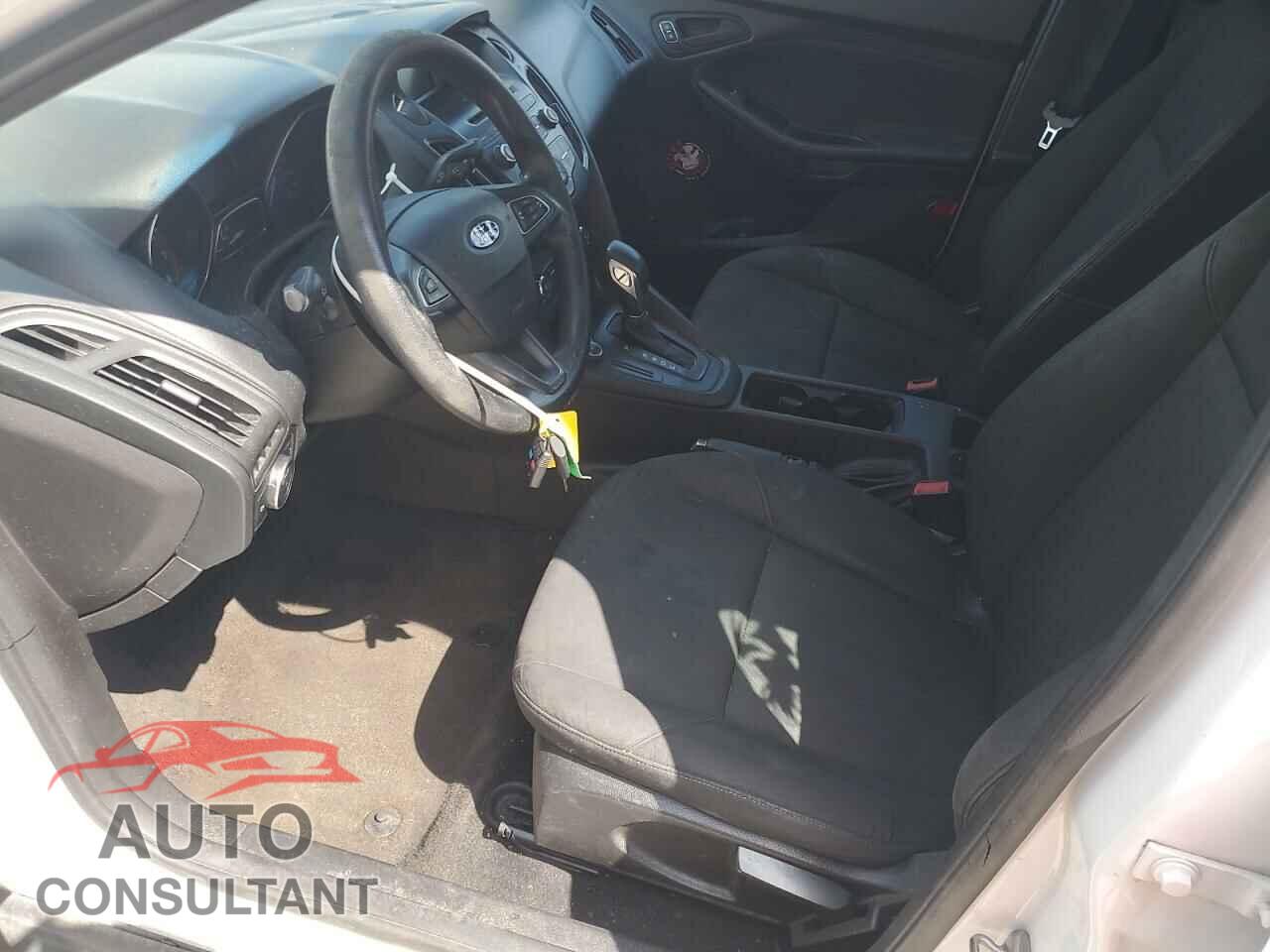 FORD FOCUS 2015 - 1FADP3E2XFL313465