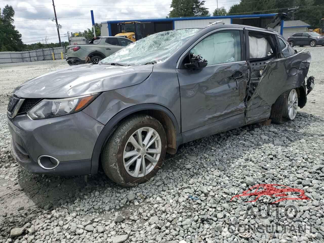 NISSAN ROGUE 2018 - JN1BJ1CR3JW268516