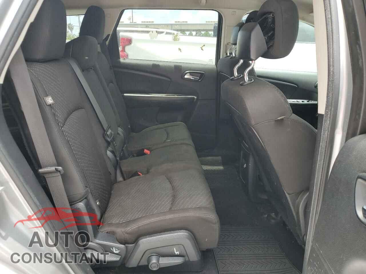 DODGE JOURNEY 2015 - 3C4PDCAB4FT521707