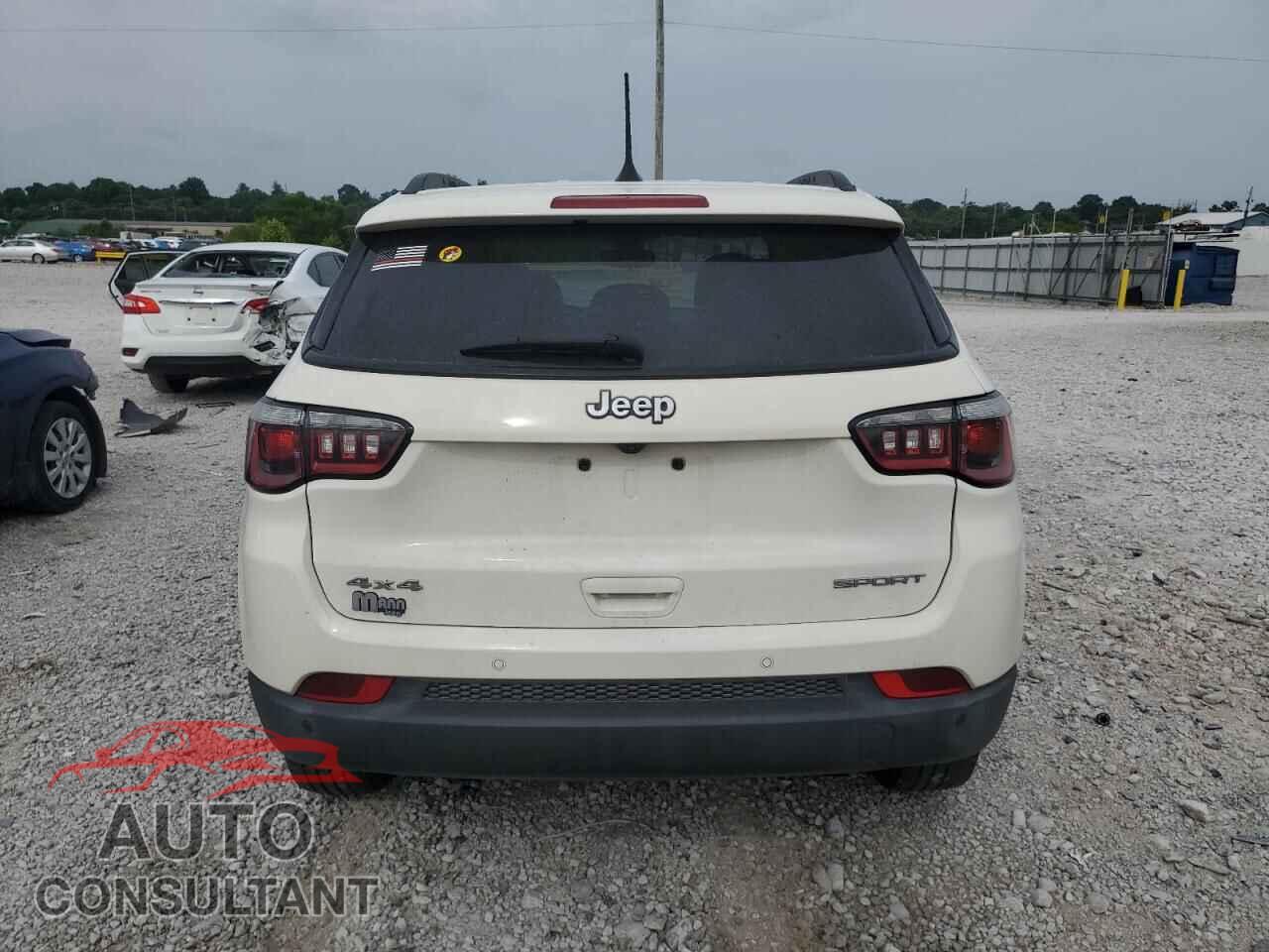 JEEP COMPASS 2018 - 3C4NJDAB0JT190638