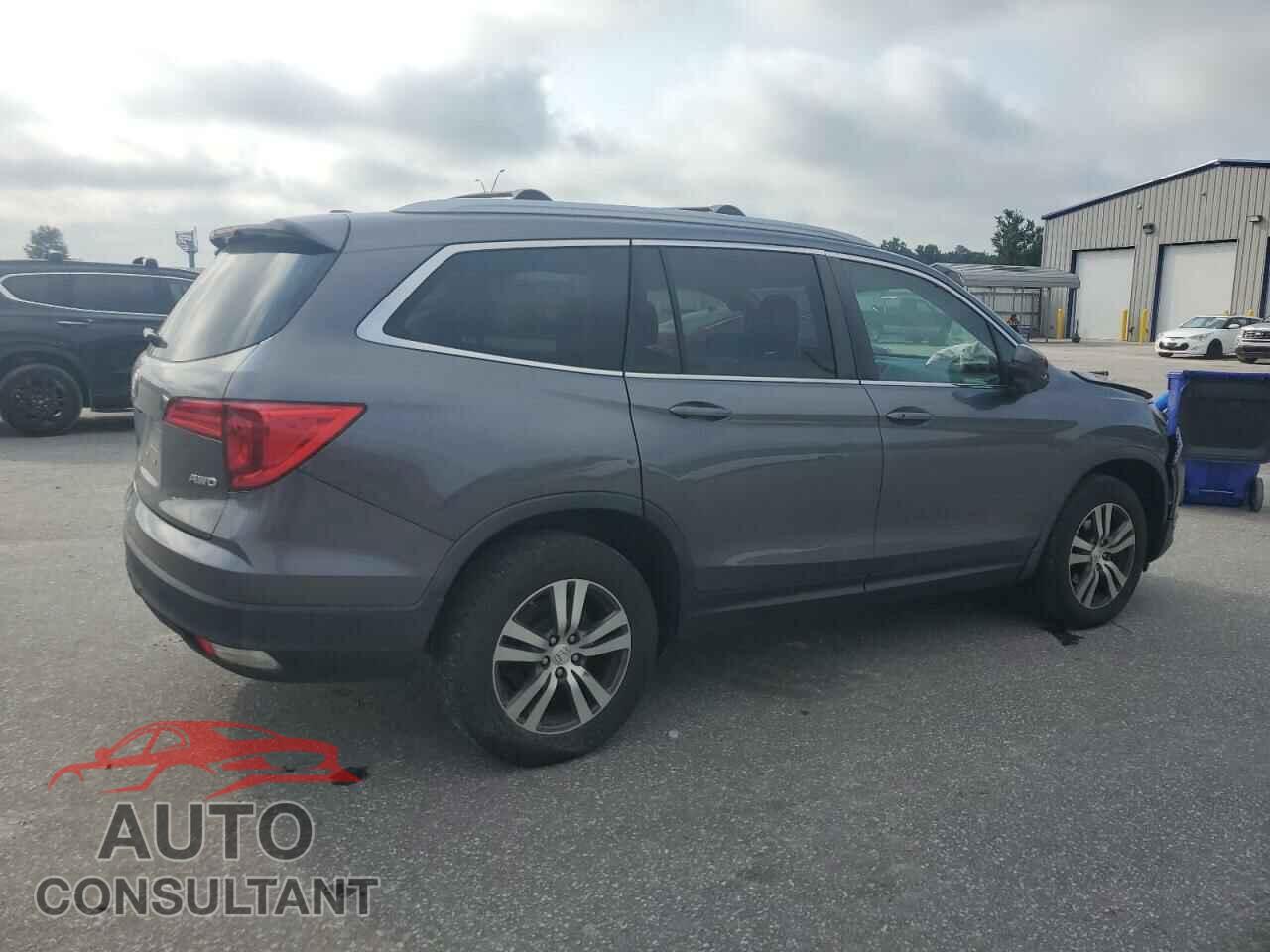 HONDA PILOT 2017 - 5FNYF6H52HB011227