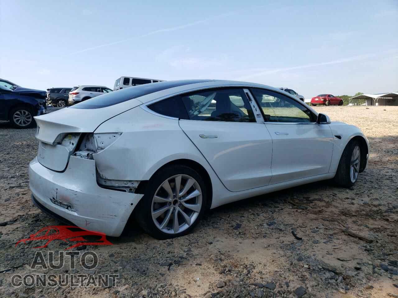 TESLA MODEL 3 2018 - 5YJ3E1EA1JF051158