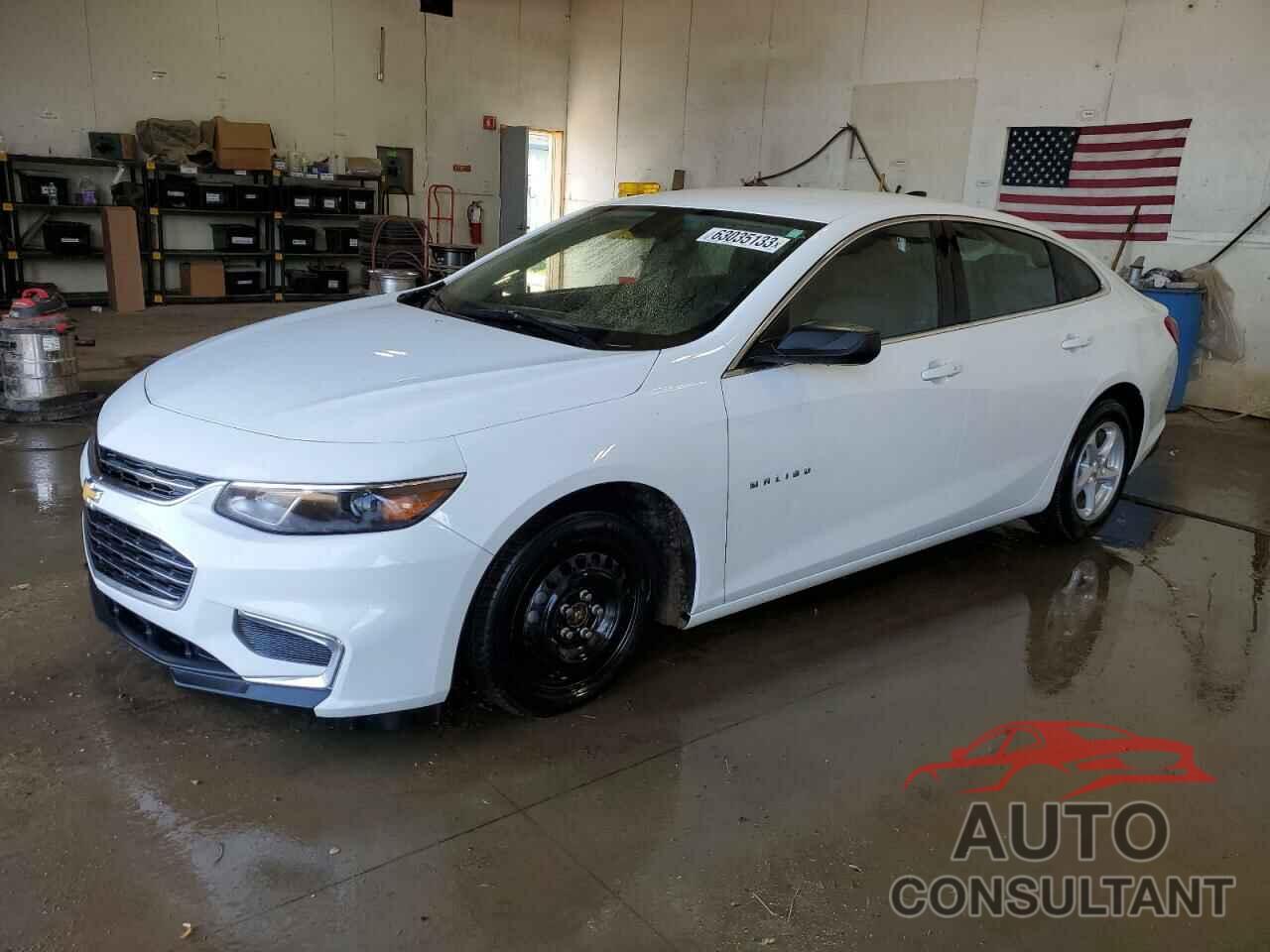 CHEVROLET MALIBU 2018 - 1G1ZB5ST4JF288327