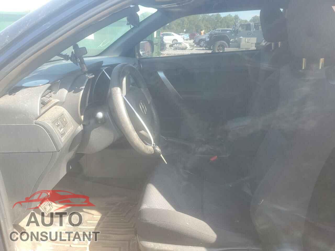 TOYOTA SCION 2012 - JTKJF5C77C3032805