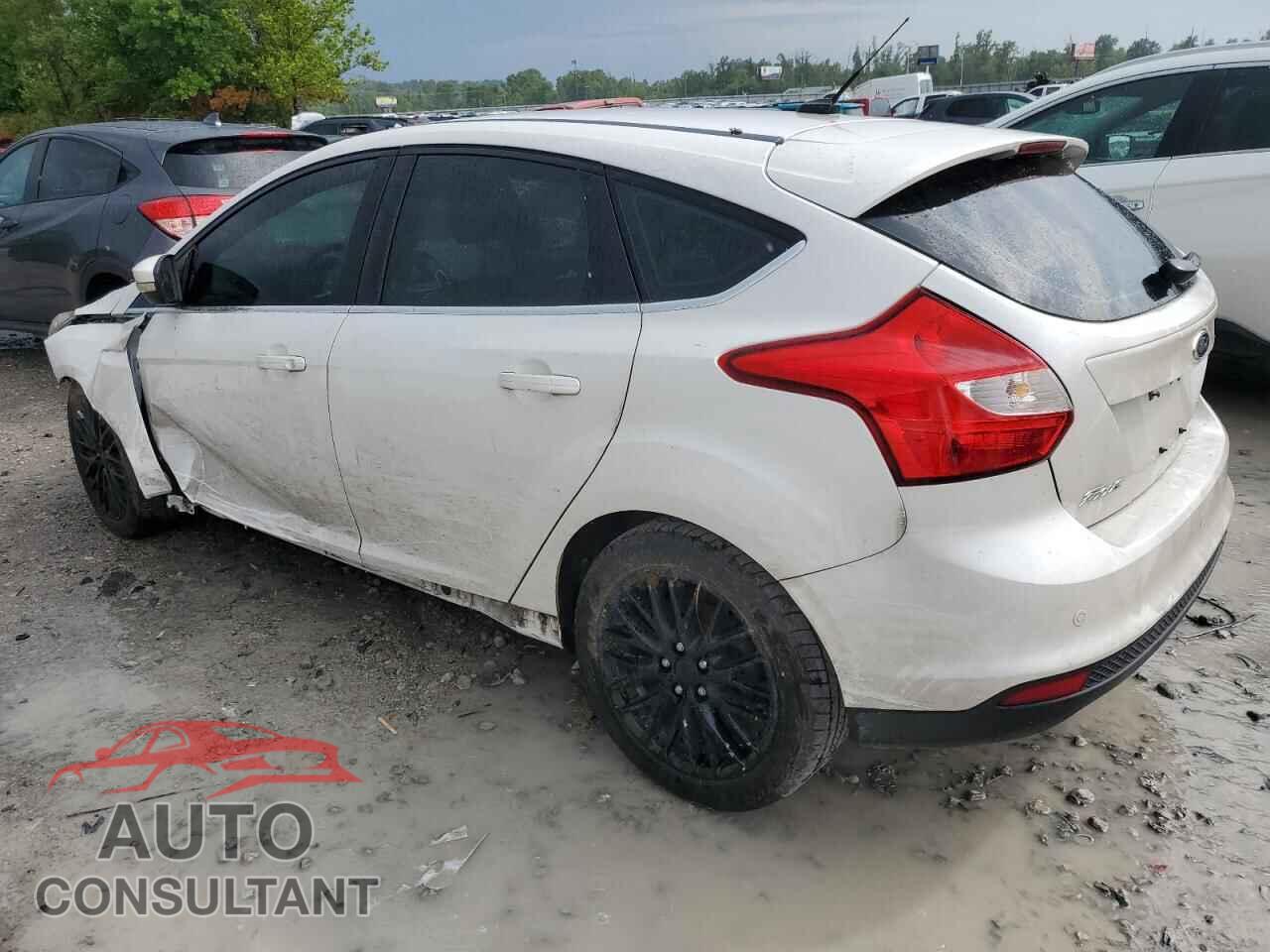FORD FOCUS 2012 - 1FAHP3M20CL278014