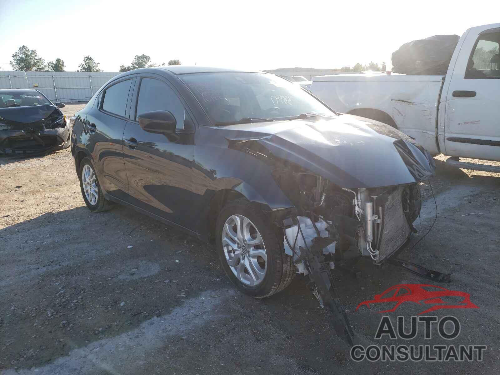 TOYOTA YARIS 2017 - 3MYDLBYV6HY195836