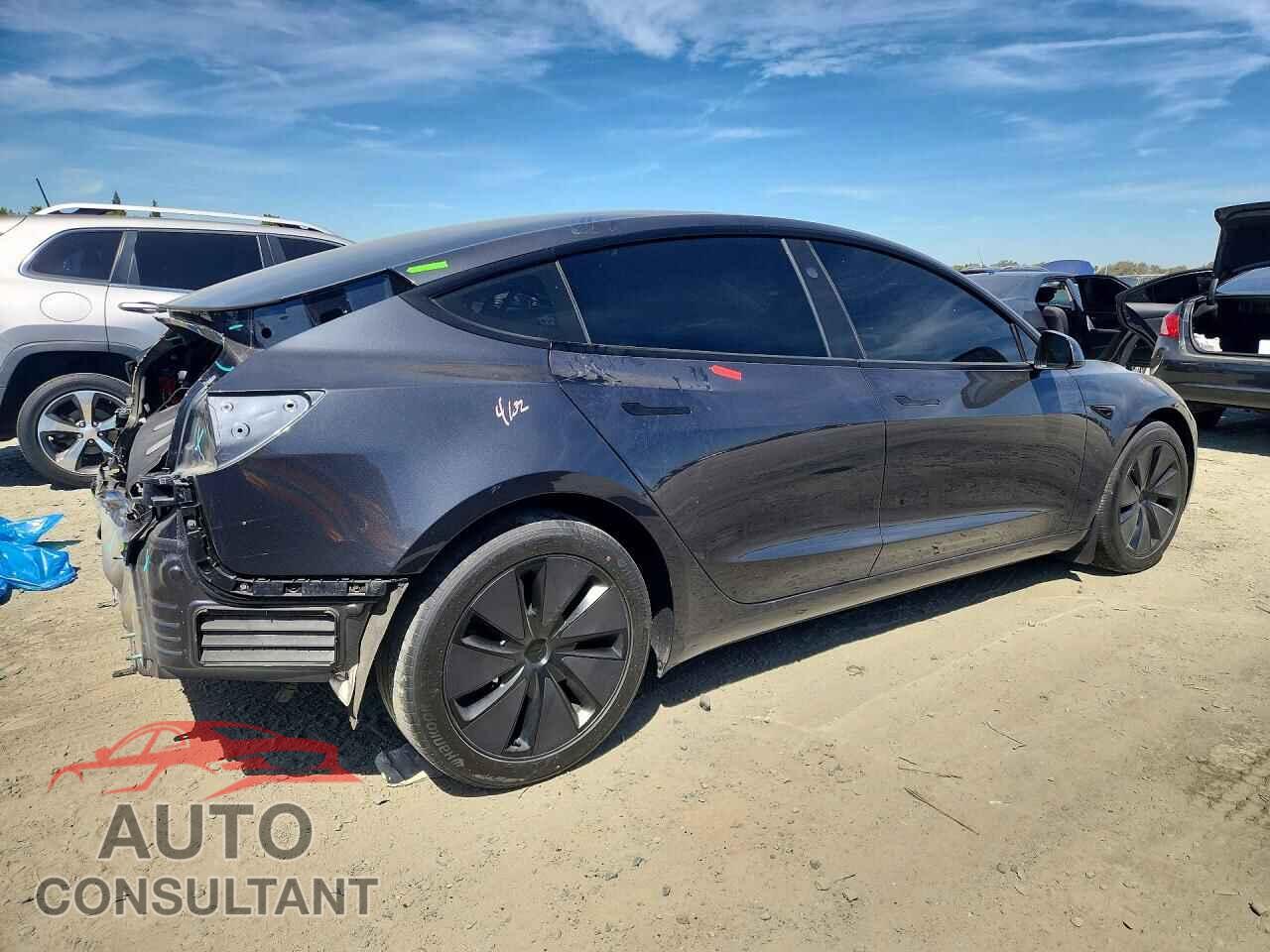 TESLA MODEL 3 2024 - 5YJ3E1EA4RF726061