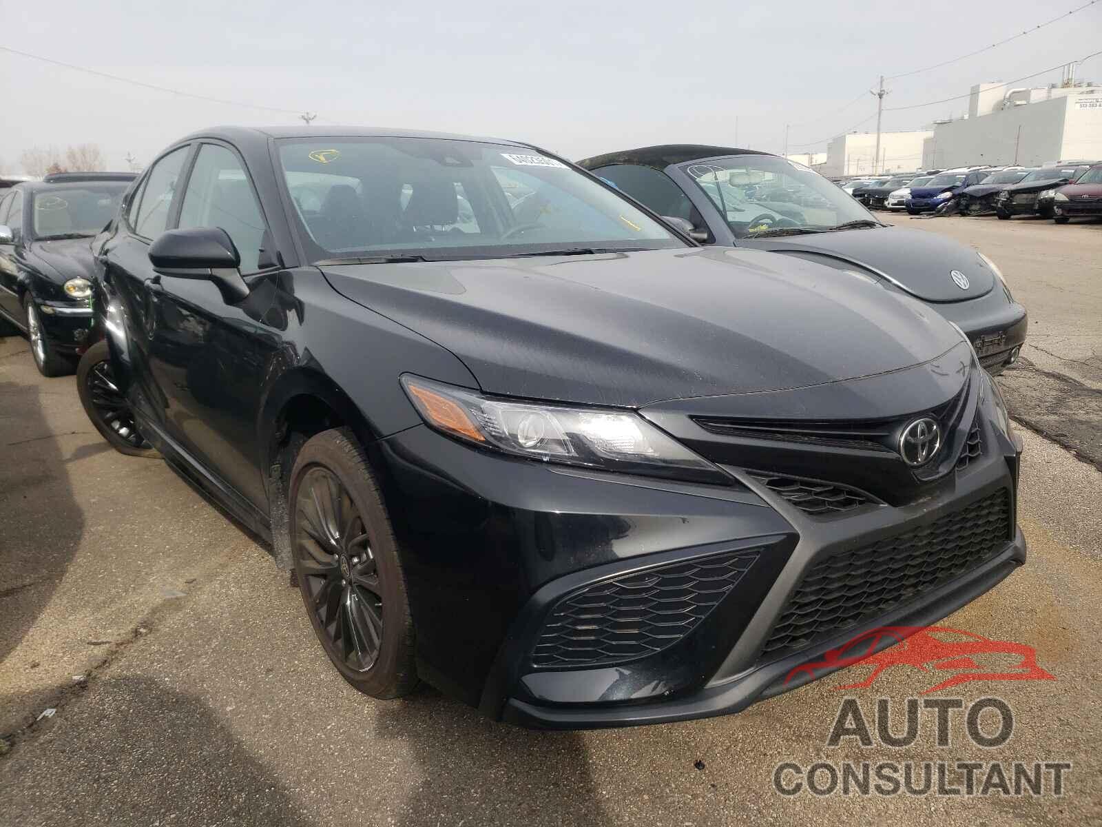 TOYOTA CAMRY 2021 - 4T1G11AK8MU492935