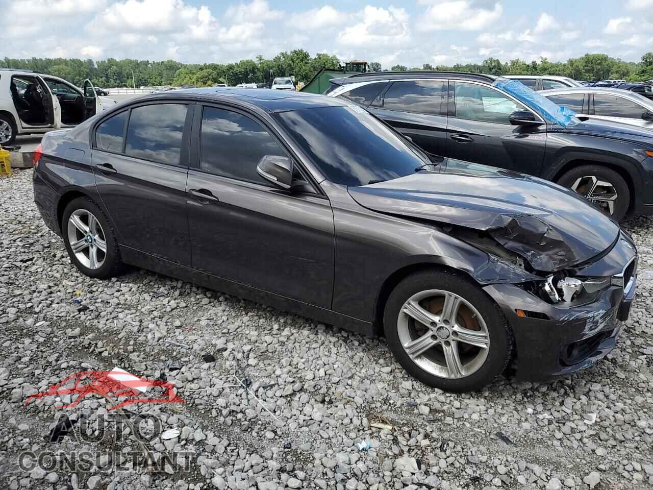 BMW 3 SERIES 2012 - WBA3A5C55CF257541