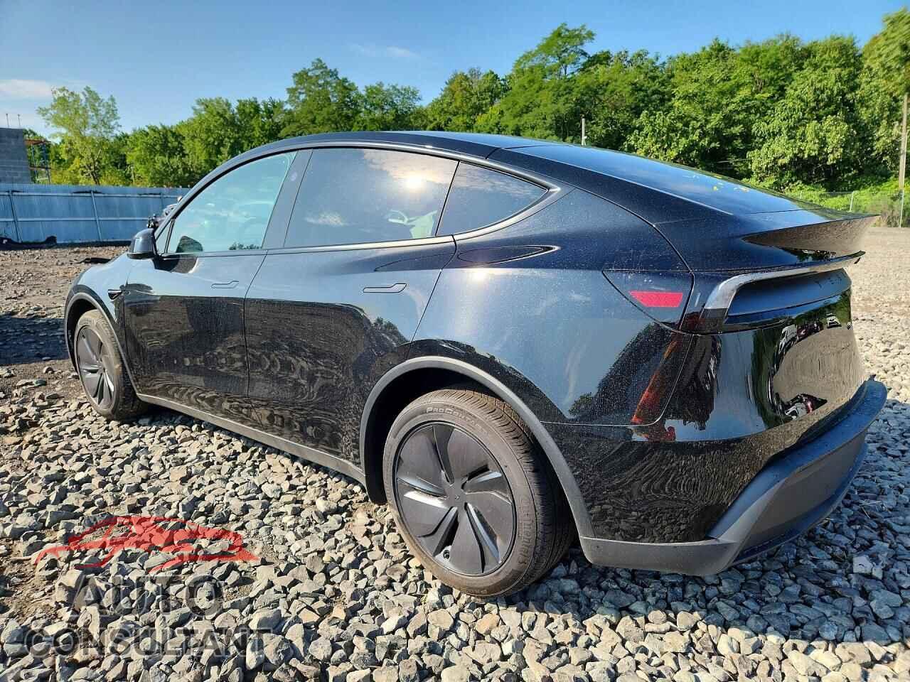 TESLA MODEL Y 2026 - 7SAYGAEE0TF646771