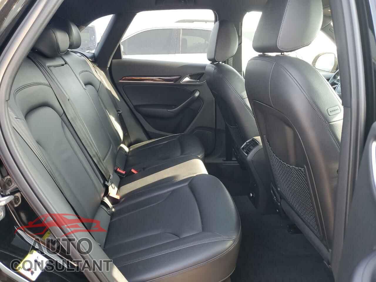 AUDI Q3 2016 - WA1EFCFS7GR010975
