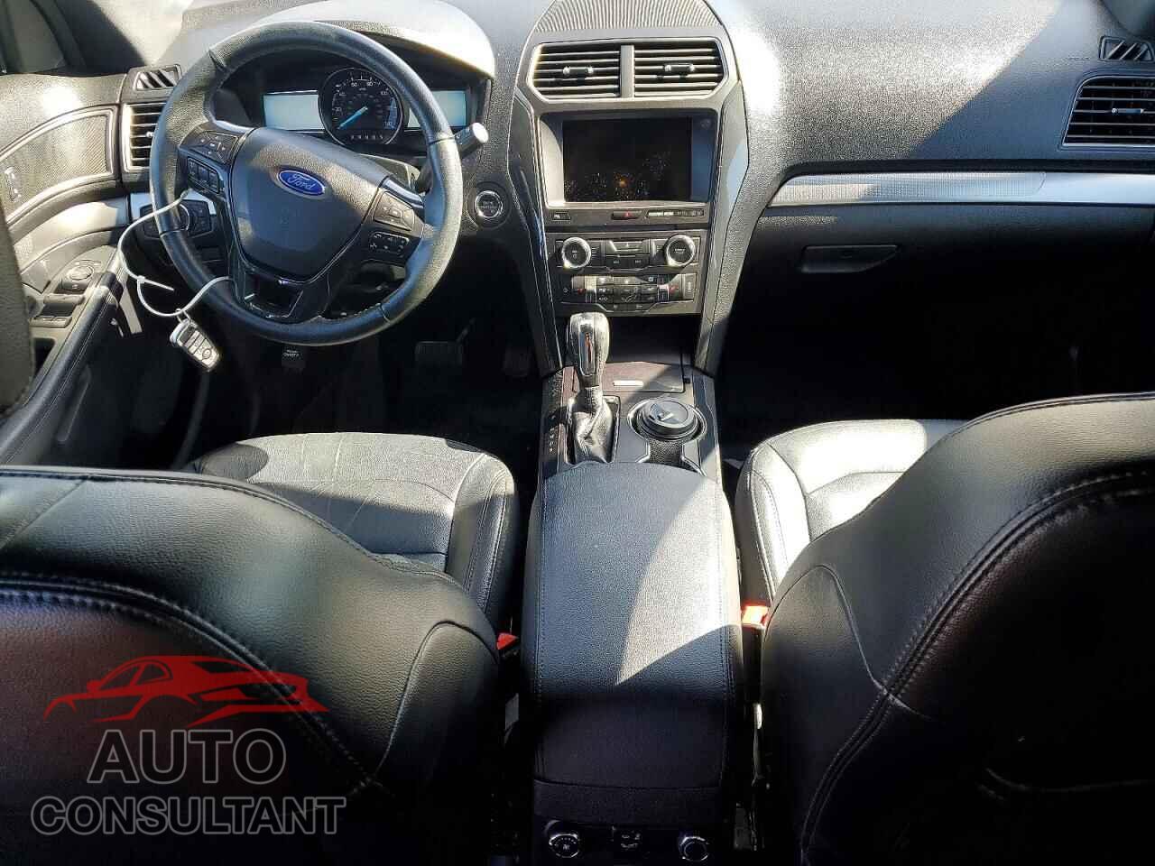 FORD EXPLORER 2018 - 1FM5K8D87JGB57155