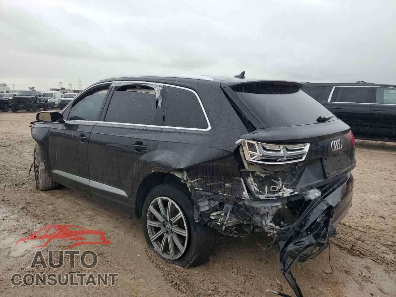 AUDI Q7 2018 - WA1VAAF71JD044896