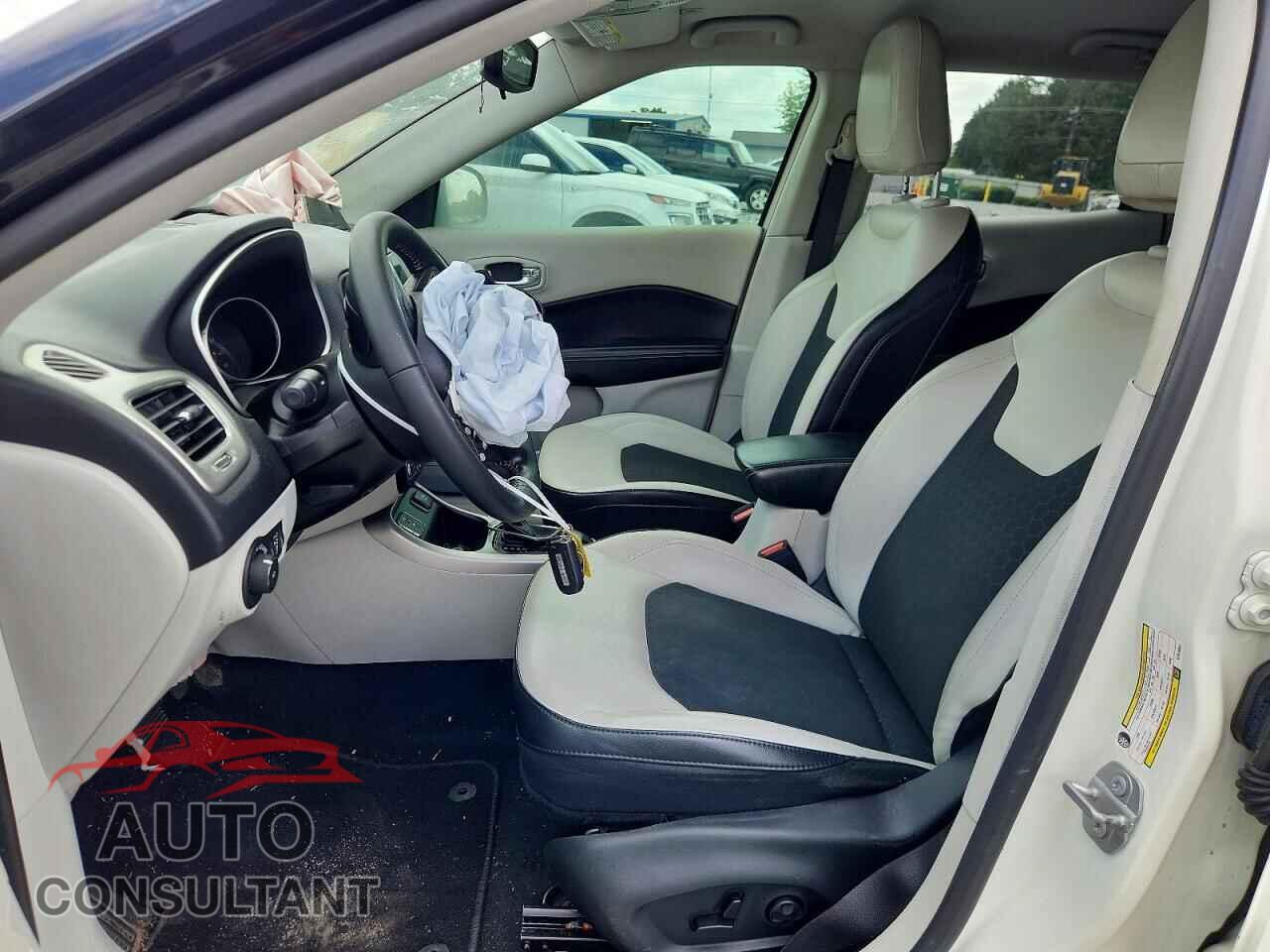 JEEP COMPASS 2019 - 3C4NJCBB3KT676841