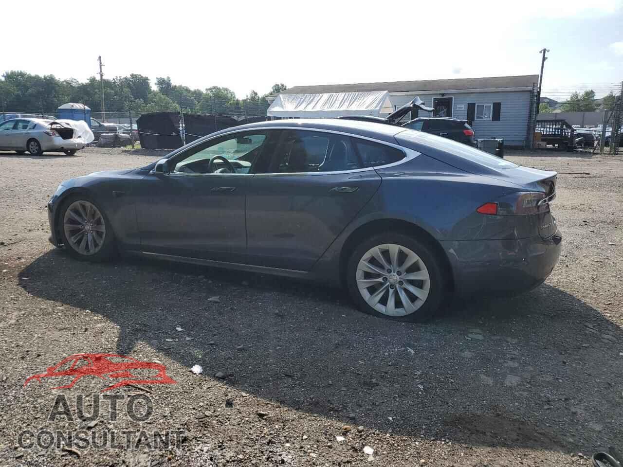 TESLA MODEL S 2017 - 5YJSA1E23HF197300