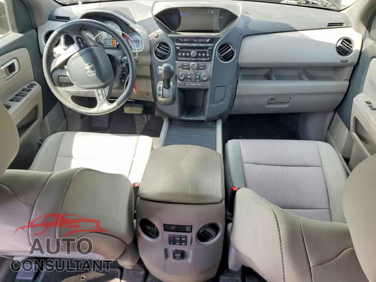HONDA PILOT 2013 - 5FNYF4H48DB036199