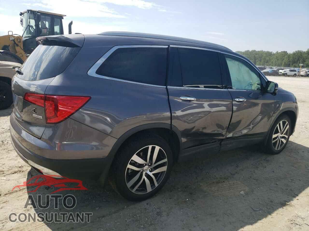 HONDA PILOT 2017 - 5FNYF5H99HB006717