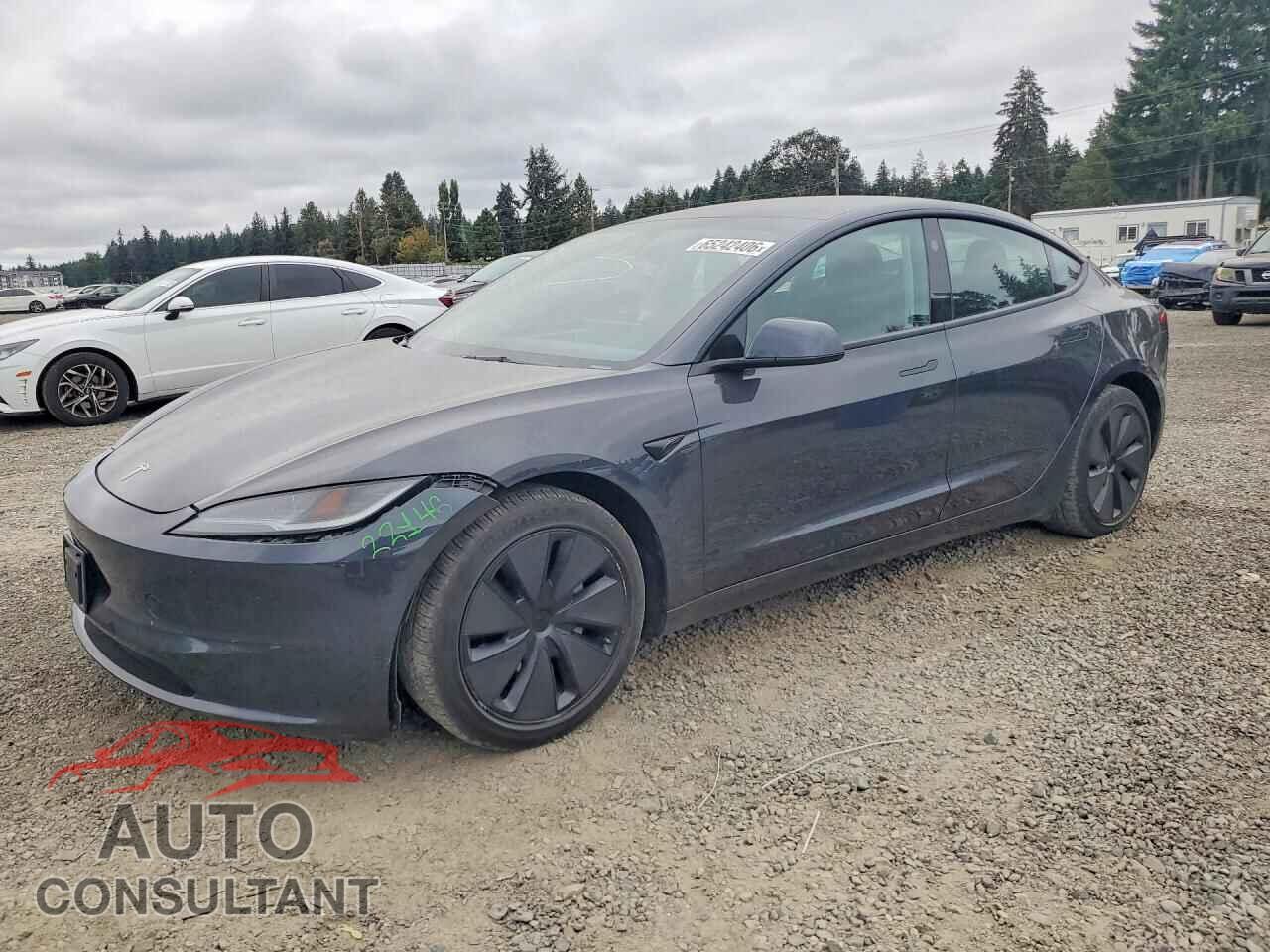TESLA MODEL 3 2024 - 5YJ3E1EA7RF725812