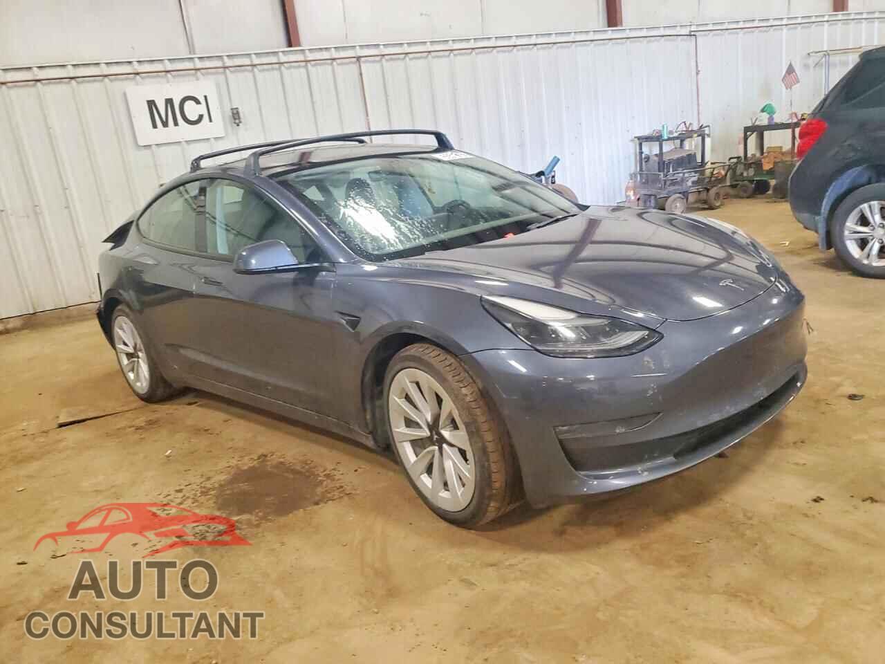 TESLA MODEL 3 2022 - 5YJ3E1EB8NF275400