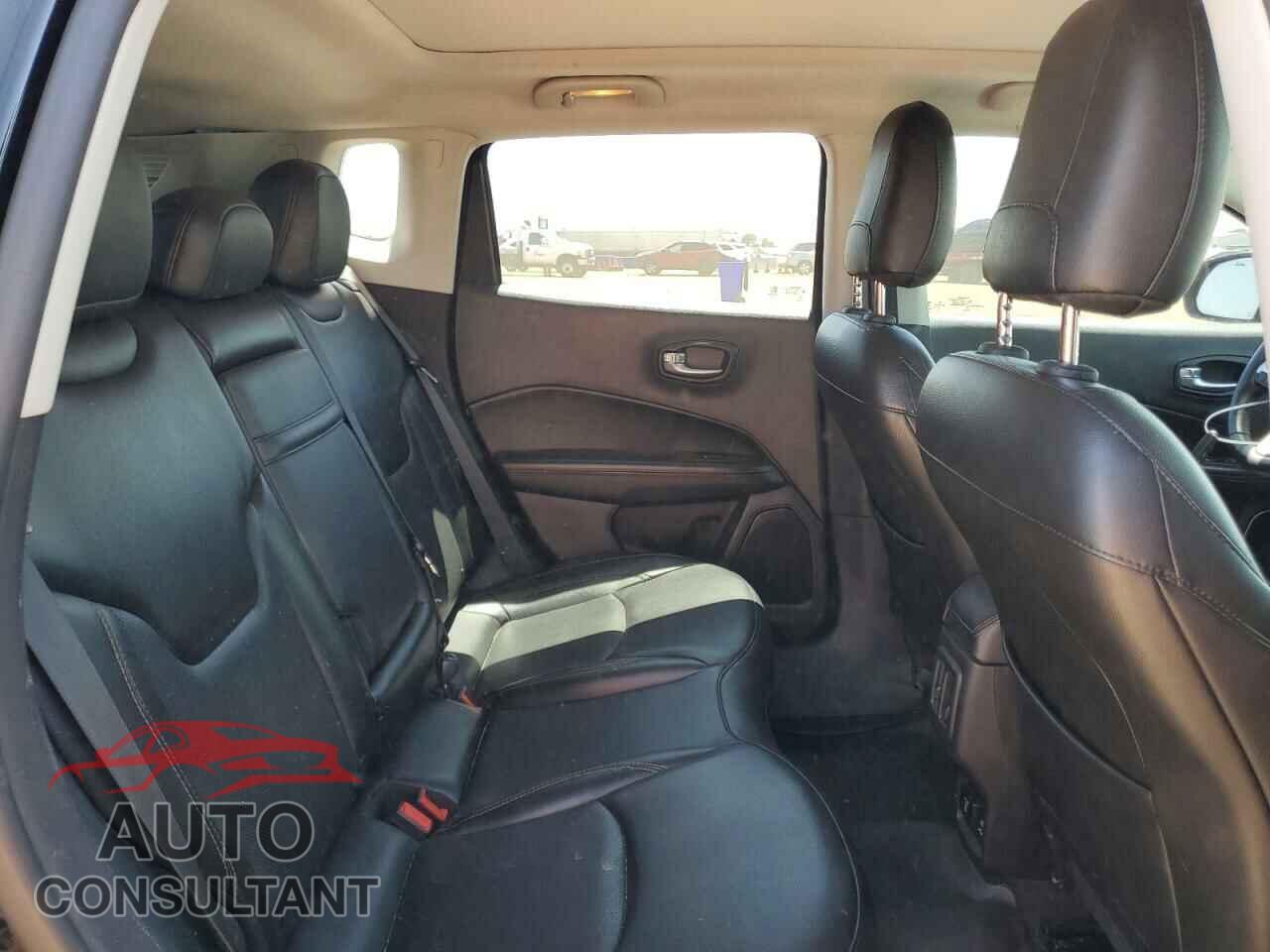 JEEP COMPASS 2019 - 3C4NJDCB5KT596459
