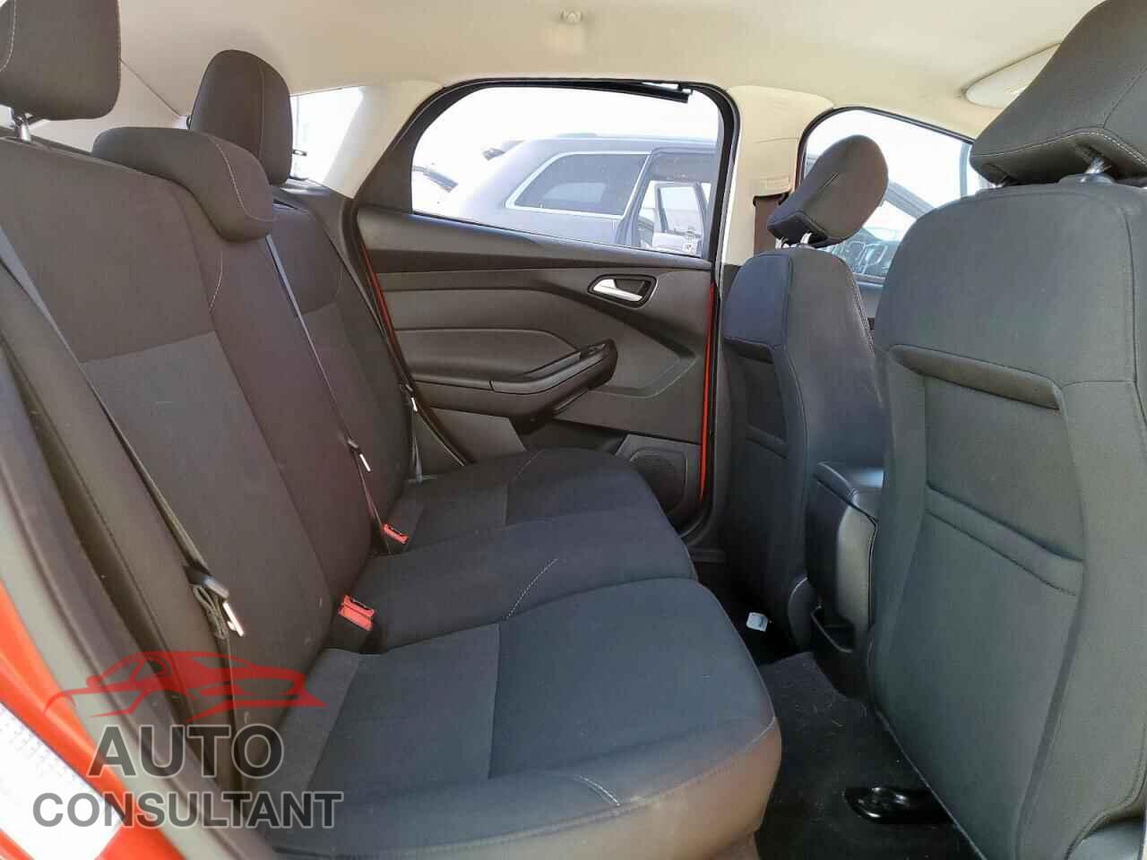 FORD FOCUS 2017 - 1FADP3K20HL224852