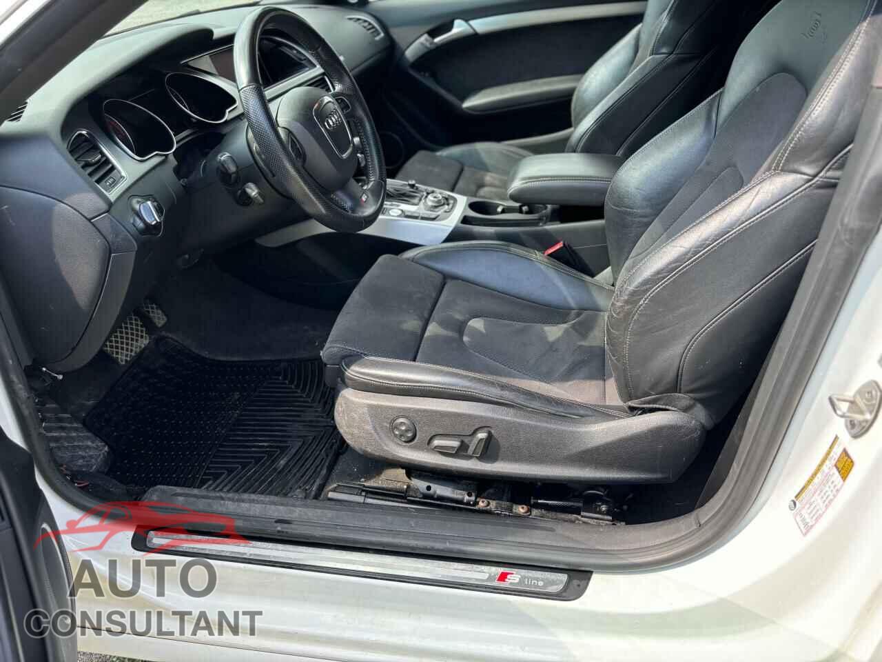 AUDI A5 2011 - WAUWFBFR2BA016186