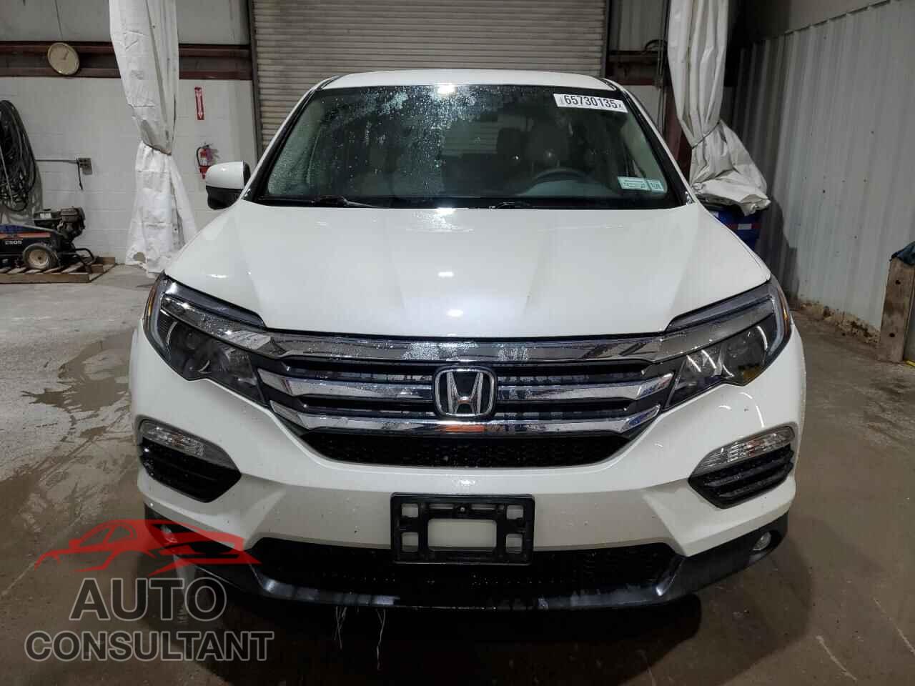 HONDA PILOT 2017 - 5FNYF6H35HB009891